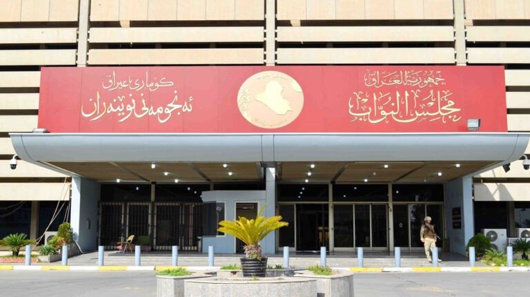 البرلمان-العراقي-يصوت-على-إعفاء-قائد-القوة-البحرية
