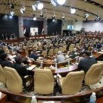 “الصادقون”-تطلب-جلسة-برلمانية-طارئة-واستضافة-الزيدي-ووزراء-وقادة-امن.-وثيقة