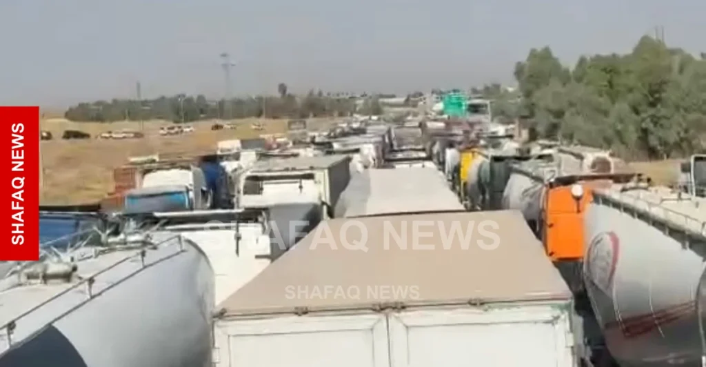 سائقو-شاحنات-يغلقون-طريقا-حيوياً-في-كركوك-وفلاحو-الأنبار-والمثنى-يتظاهرون