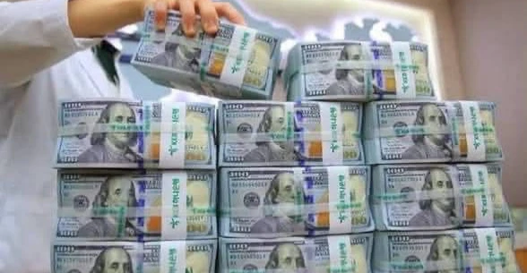 خبراء-دوليون-في-بغداد-لتتبع-الأموال-المهربة.-“حيتان-فساد”-على-قائمة-الاعتقال