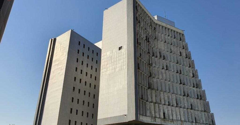 المالية-العراقية-تعلن-تثبيت-العقود-على-الملاك-الدائم-ضمن-مشروع-الموازنة