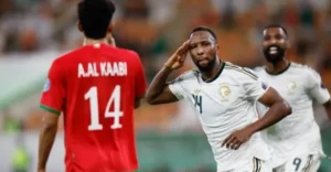 السعودية-تحسم-أولى-بطاقات-نصف-نهائي-خليجي-27-بثلاثية-أمام-عُمان