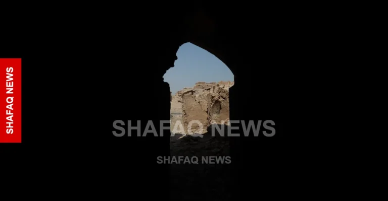 قصر-الرحبة.-ذاكرة-تاريخية-على-طريق-الحج-البري-في-صحراء-النجف-(صور)