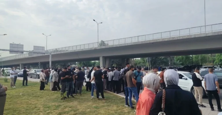 إغلاق-الجسر-المعلق-والمنطقة-الخضراء-بالتزامن-مع-تظاهرات-في-بغداد