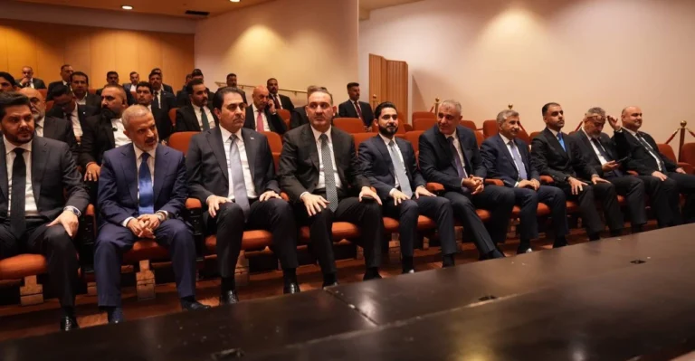 الحكومة-لم-تكتمل.-البرلمان-يصوت-على-11-وزيراً-و3-نواب-لرئيس-الوزراء