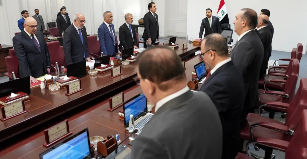 الوزراء-الجدد-يؤدون-“قسم-الشرف”-والحكومة-تتخذ-قرارات-في-6-قطاعات