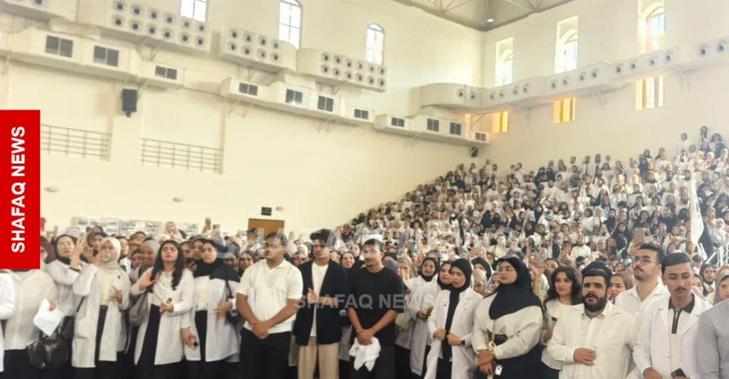 تظاهرات-الطلاب-تسقط-عميد-كلية-الطب-في-البصرة