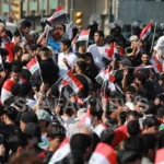تزايد-أعداد-المتظاهرين-وارتفاع-سقف-المطالب-في-ساحة-التحرير-وسط-بغداد-(صور-وفيديو)